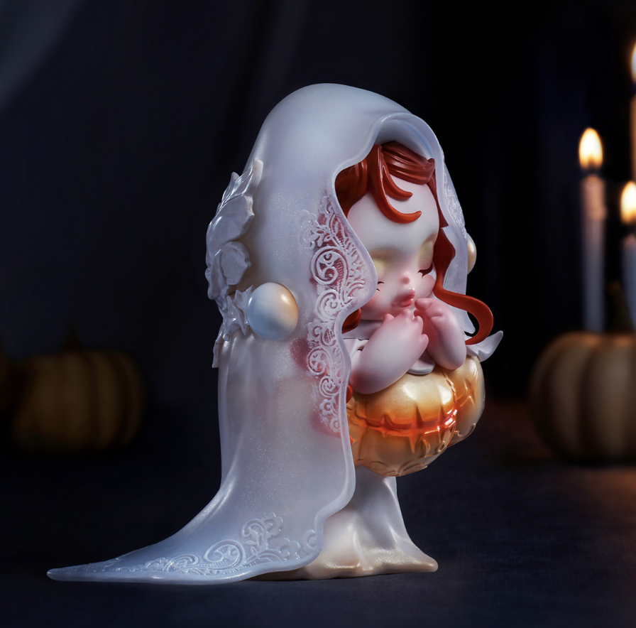 Pop Mart SKULLPANDA Covenant of the White Moon Figure - Image 4